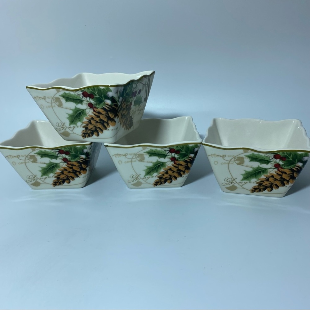 222 Fifth Festive Holiday Ceramic Bowls Set
